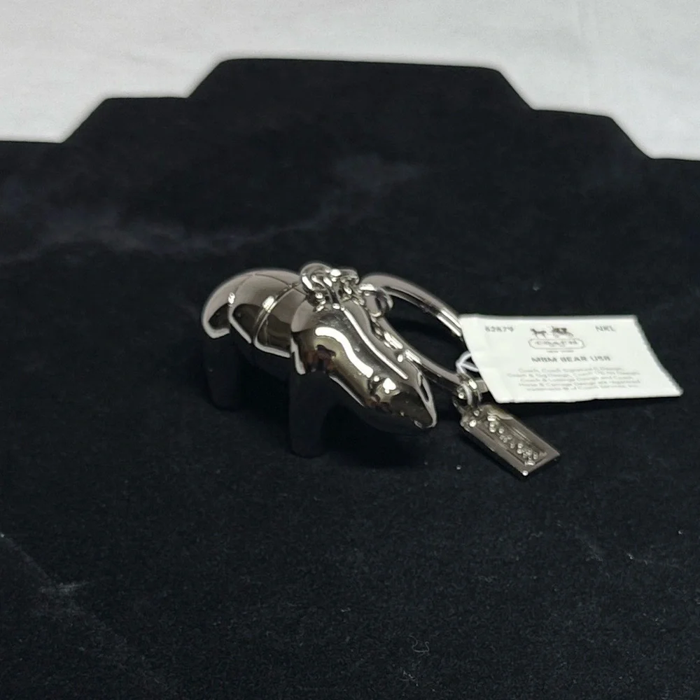 Coach USB Keychain RARE Silver Gunmetal Bear w/ Tiny Metal Coach Hang Tag NWT - Picture 10 of 12